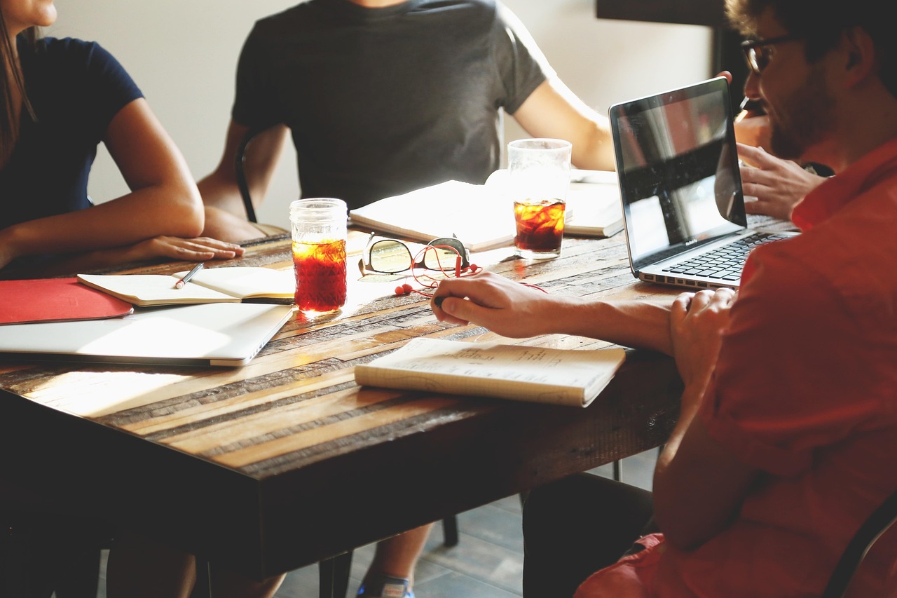 découvrez comment les partenariats stratégiques peuvent booster la croissance de votre entreprise, renforcer vos collaborations et élargir vos opportunités professionnelles.