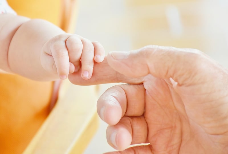 Parentalité au travail : comment le comité d’entreprise Chronopost accompagne les parents en 2025 ?